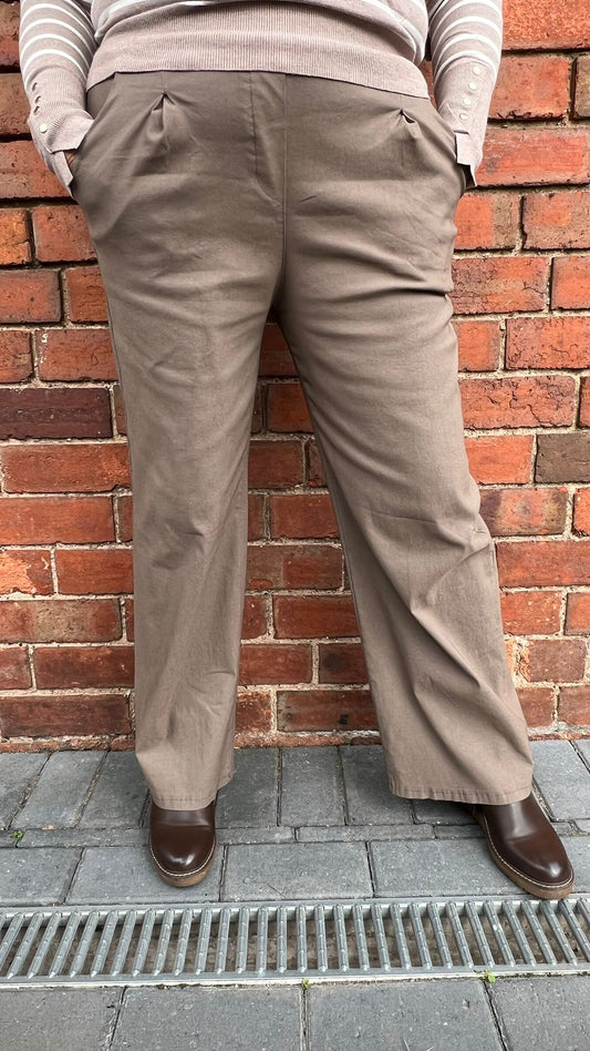 WENDY Wide Leg Smart Magic Trouser