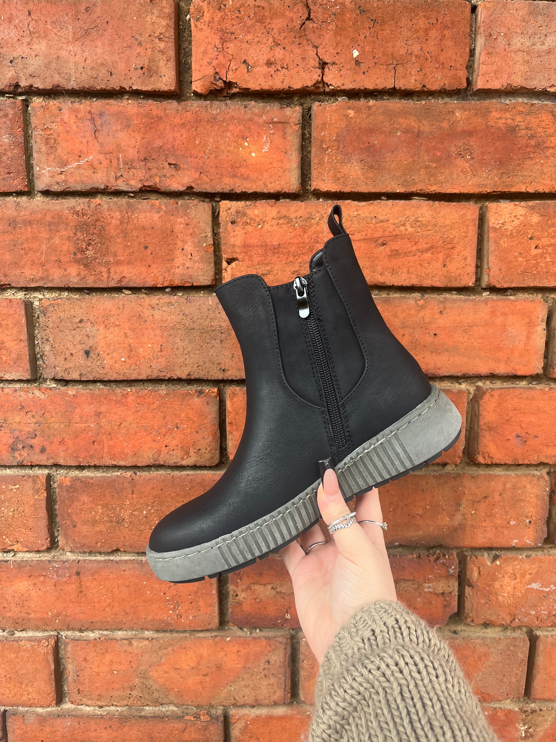 ZAYN Zip Up Faux Leather Chelsea Boot