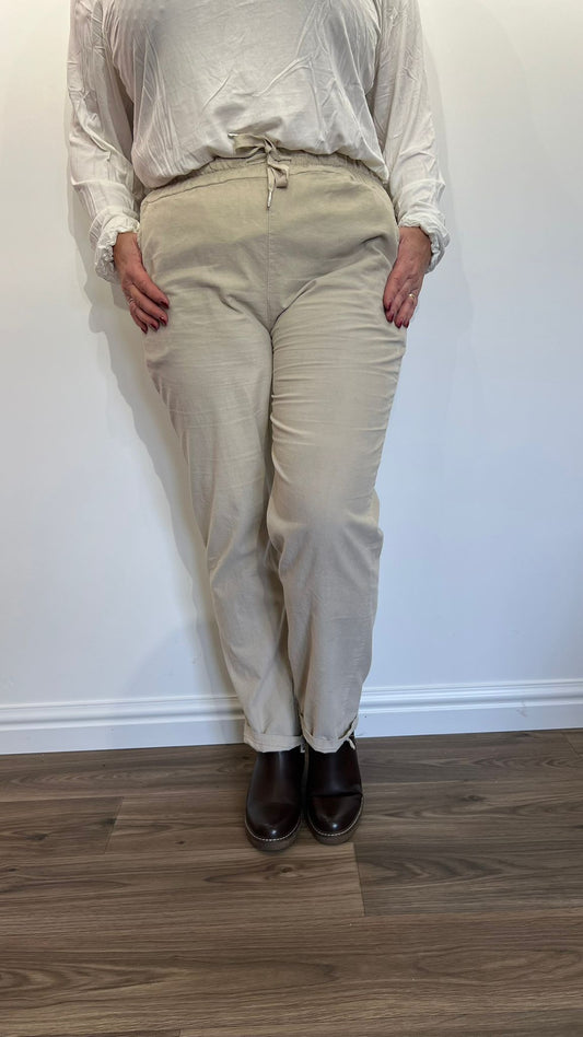 NELLIE Needle Cord Trouser