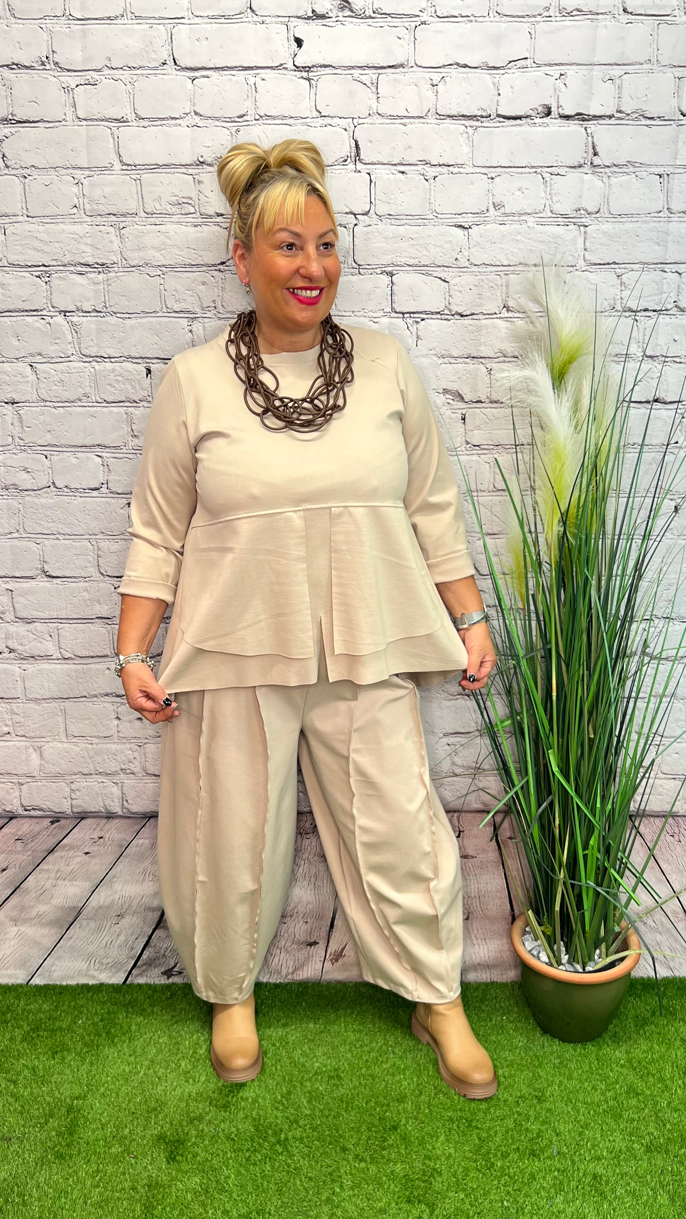 LOO Button Back & Fringe Edging Trouser 2 Piece