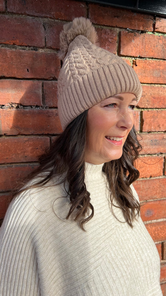 Ribbed Small Cable Knit Bobble Hat